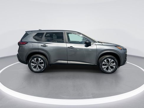 Used 2023 Nissan Rogue SV FWD image 10