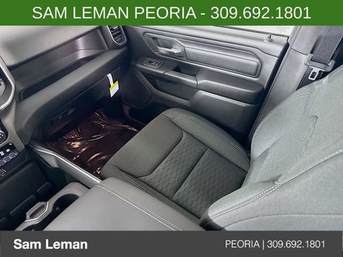 New 2026 RAM 1500 Express AWD/4WD image 21