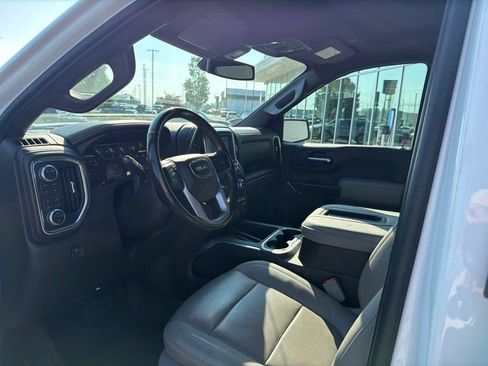 Used 2022 GMC Sierra 1500 SLT w/ SLT Premium Plus Package AWD/4WD image 17