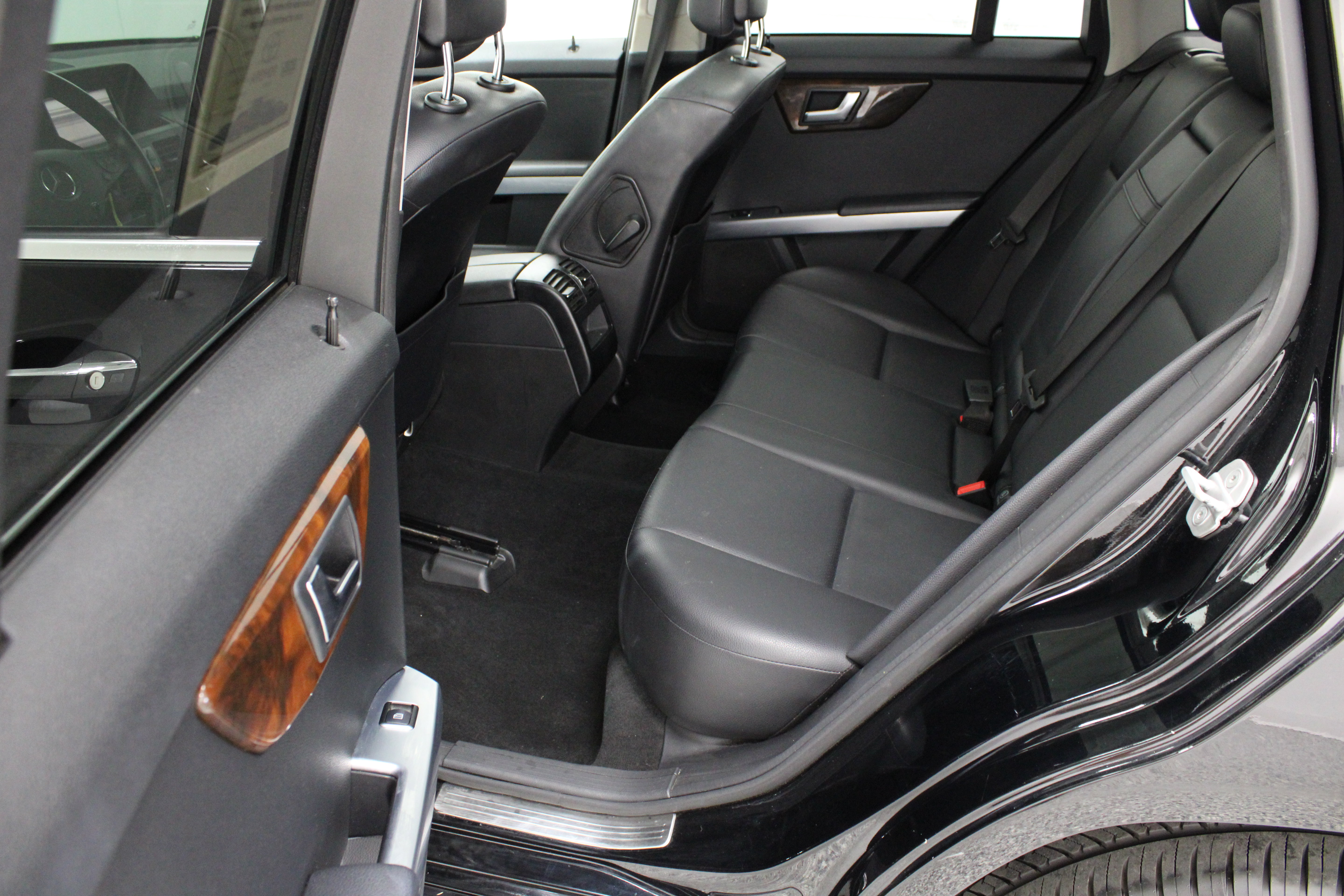 Used 2012 Mercedes-Benz GLK 350 2WD image 26