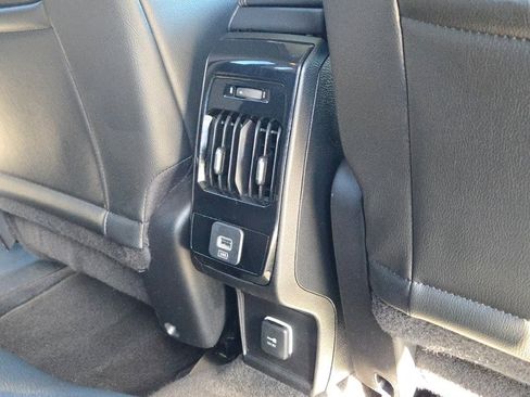 Used 2022 Jeep Compass Limited image 10