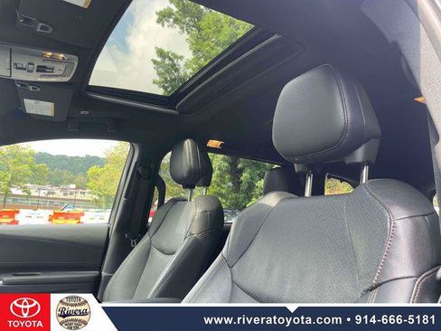 Certified 2025 Toyota Sienna Limited AWD/4WD image 22
