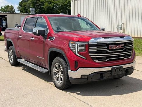Used 2024 GMC Sierra 1500 SLT w/ X31 Off-Road Package AWD/4WD image 1