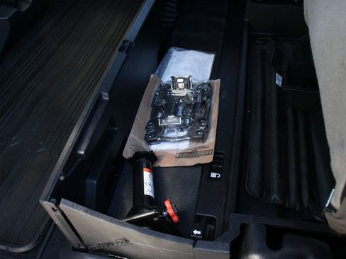 Used 2022 Ford F250 XLT w/ XLT Premium Package image 34