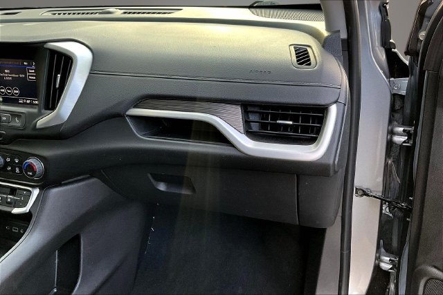 Used 2024 GMC Terrain SLE w/ Driver Convenience Package AWD/4WD image 27