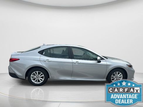 Used 2026 Toyota Camry LE FWD image 4