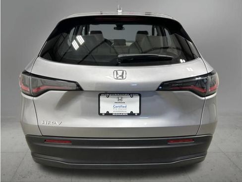 Certified 2024 Honda HR-V LX image 5