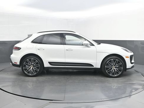 New 2026 Porsche Macan AWD/4WD image 8