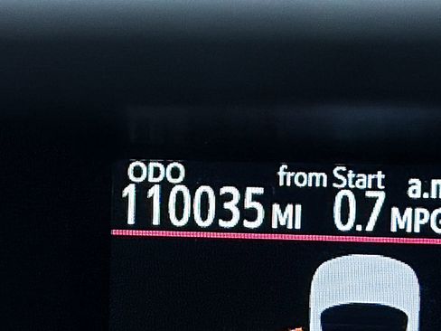 Used 2013 Toyota Prius C Three image 22