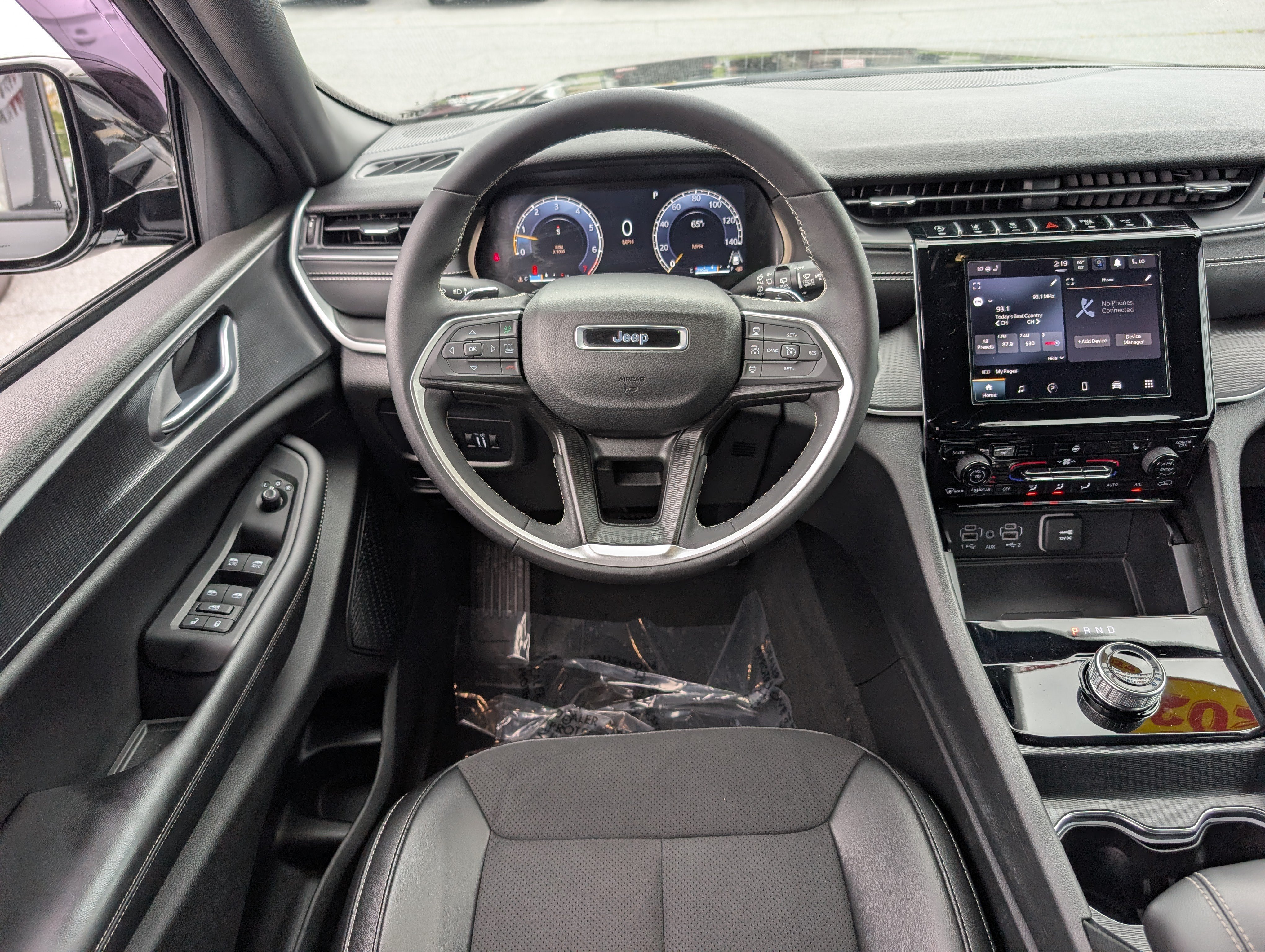 Used 2024 Jeep Grand Cherokee Altitude AWD/4WD image 18