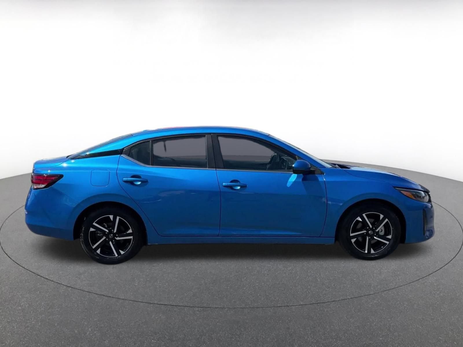 Used 2025 Nissan Sentra SV FWD image 15