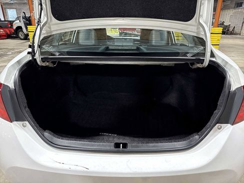 Used 2017 Toyota Corolla XSE image 11