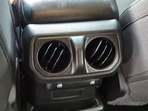 Used 2023 Jeep Wrangler Unlimited AWD/4WD image 29
