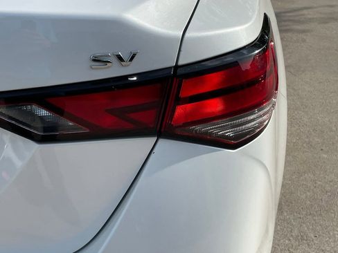 Used 2024 Nissan Sentra SV FWD image 6