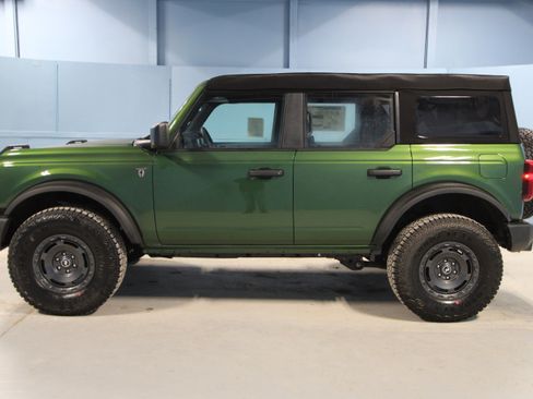 New 2025 Ford Bronco Base w/ Sasquatch Package image 21