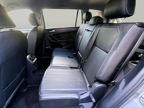 Used 2023 Volkswagen Tiguan SE FWD image 21