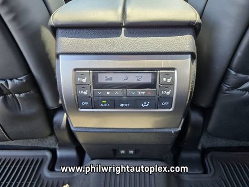 Used 2023 Lexus GX 460 Premium AWD/4WD image 12