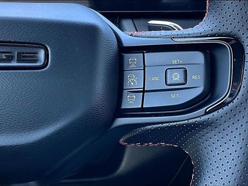 New 2026 Dodge Charger R/T AWD/4WD image 7