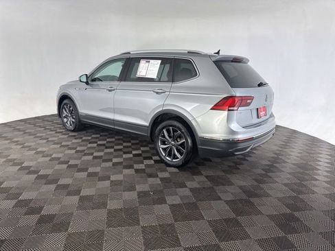 Used 2023 Volkswagen Tiguan SE AWD/4WD image 7
