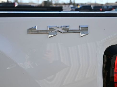 Used 2022 GMC Sierra 2500 SLE w/ SLE Convenience Package image 21