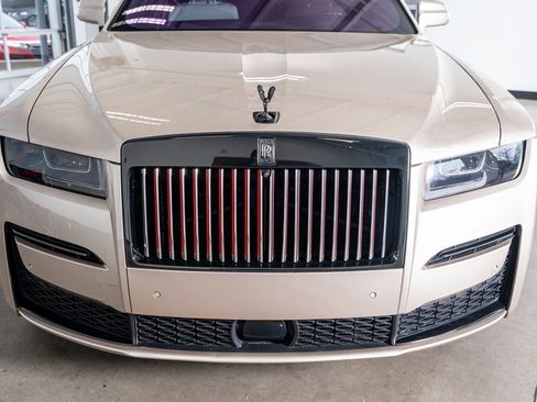 Used 2023 Rolls-Royce Ghost Black Badge w/ Black Badge Ghost Package image 16