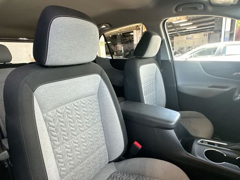 Used 2024 Chevrolet Equinox LT FWD image 27