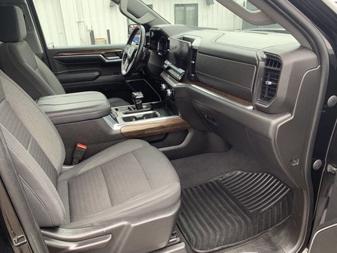 Used 2023 GMC Sierra 1500 Elevation image 24