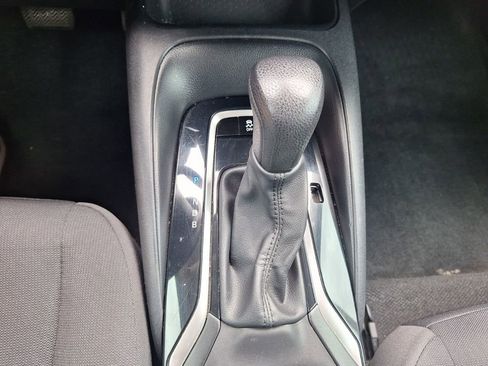 Used 2024 Toyota Corolla LE FWD image 17