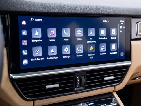 Certified 2023 Porsche Cayenne image 23