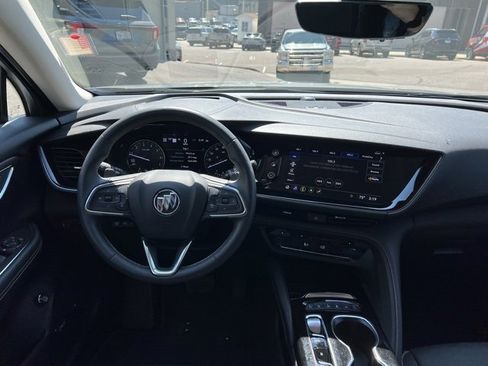 Used 2023 Buick Envision Avenir image 23