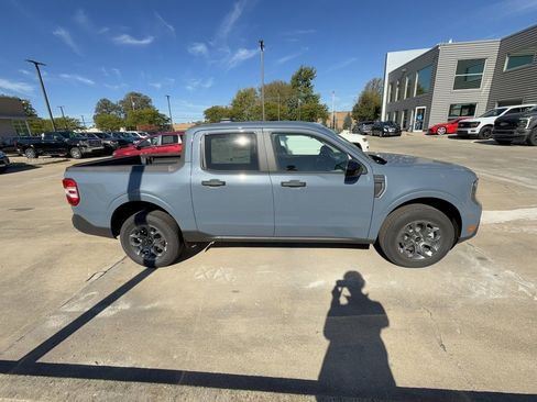 New 2025 Ford Maverick XLT w/ XLT Luxury Package FWD image 4