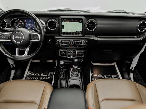 Used 2022 Jeep Wrangler Sahara image 38