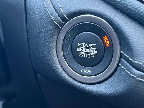 Used 2022 Dodge Durango SXT w/ Blacktop Package image 25