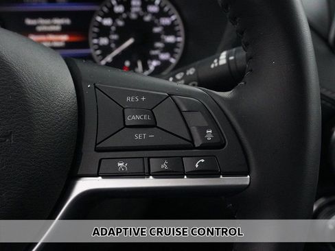 Used 2020 Nissan Sentra SV image 3