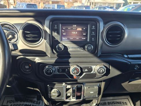 Used 2021 Jeep Wrangler Unlimited Sport w/ Dual Top Group image 9