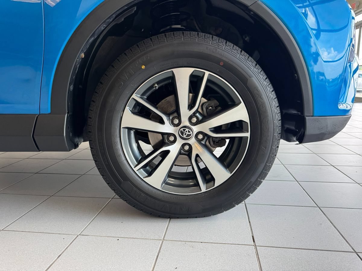 Used 2016 Toyota RAV4 XLE AWD/4WD image 64