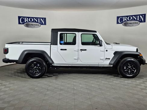 New 2026 Jeep Gladiator Sport image 6