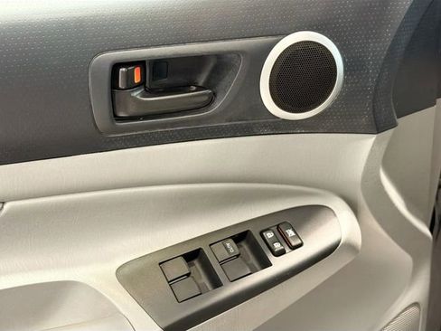 Used 2013 Toyota Tacoma 4x4 Double Cab w/ SR5 Pkg image 14