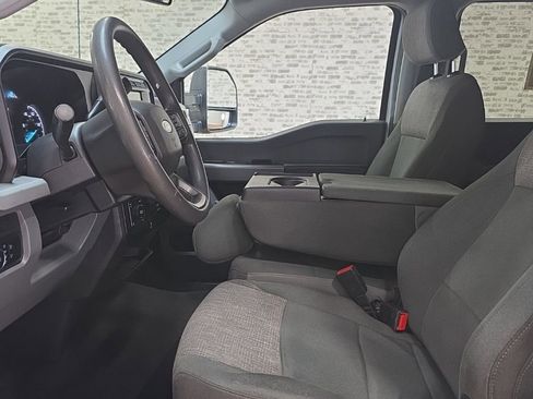 Used 2023 Ford F250 XLT w/ FX4 Off-Road Package AWD/4WD image 23