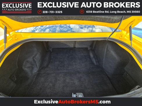 Used 2018 Dodge Challenger SXT w/ Blacktop Package image 33