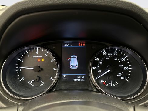 Used 2022 Nissan Rogue Sport SV image 9