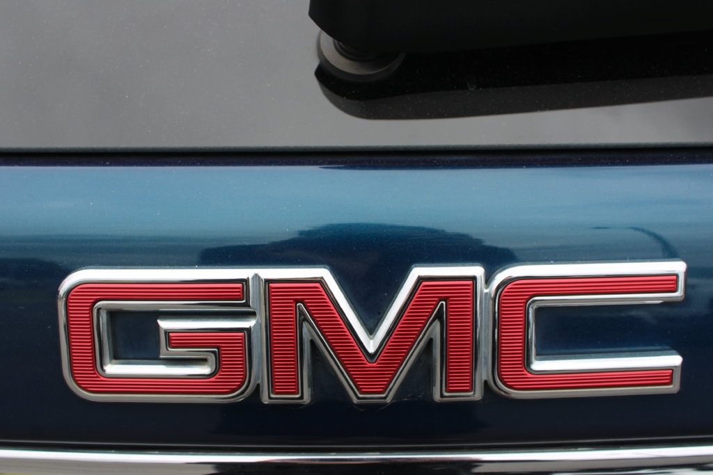 Used 2020 GMC Terrain SLE w/ Driver Convenience Package FWD image 21
