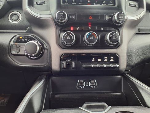 Used 2019 RAM 2500 Big Horn w/ Night Edition image 16