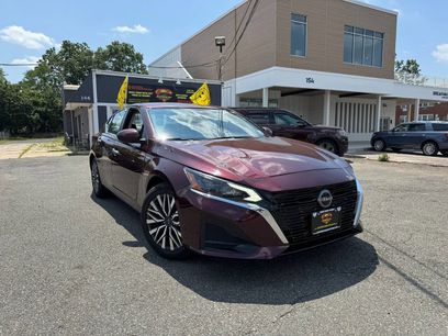 Used 2024 Nissan Altima 2.5 SV