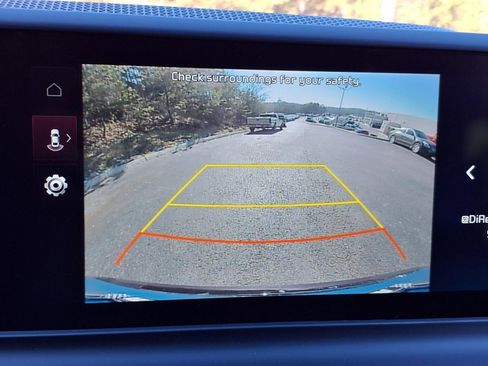 New 2026 Kia Seltos S FWD image 11