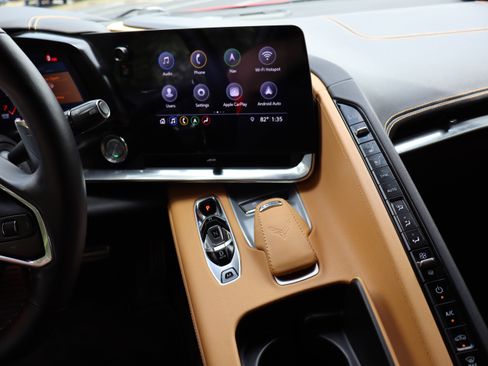 Used 2020 Chevrolet Corvette Stingray Preferred Cpe w/ 2LT Preferred Equipment Group RWD image 31