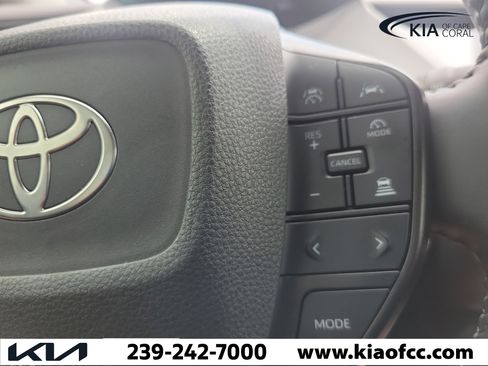 Used 2024 Toyota Prius LE FWD image 25