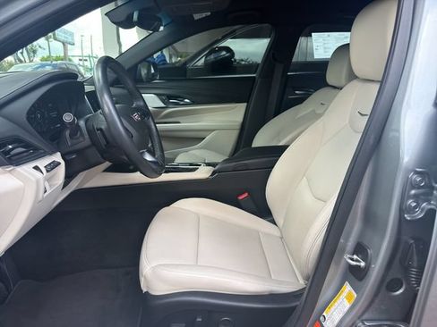 Used 2023 Cadillac CT4 Premium Luxury RWD image 11