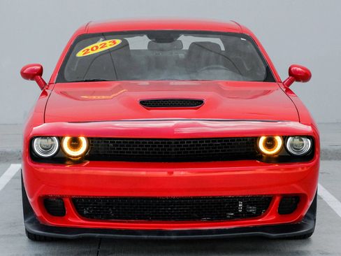 Used 2023 Dodge Challenger GT RWD image 5