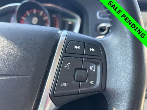 Used 2017 Volvo S60 T5 Dynamic image 25